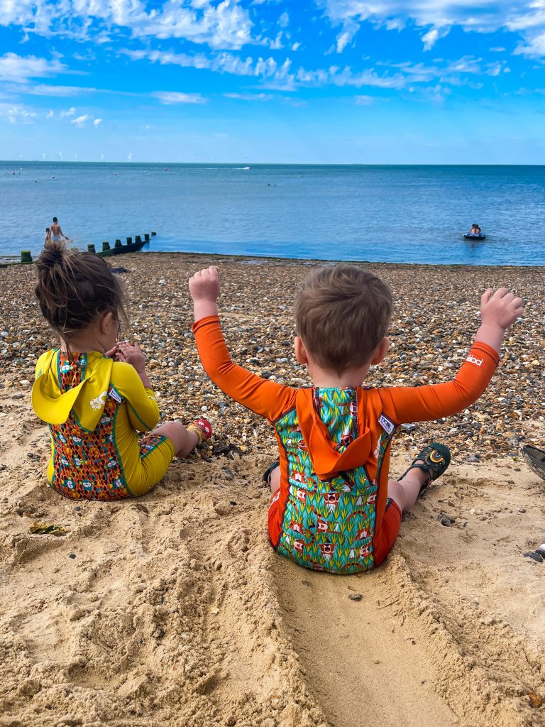 A beach day with the twins – with no sensory overload!